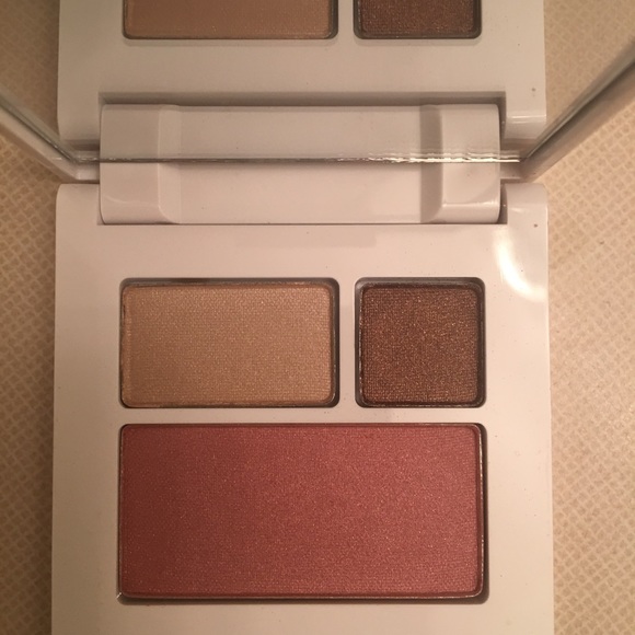 Clinique blush and eyeshadow combo brand new - Picture 3 of 5